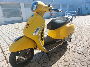 Vespa Piaggio GTS 300 Sport