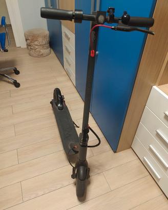 Monopattino elettrico Woow