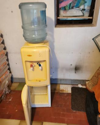 erogatore d'acqua 