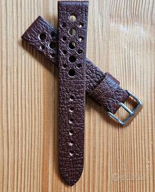 cinturino artigianale in pelle per orologio 