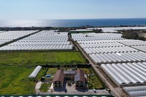 Casa vacanze con grande terrazza vicino al mare