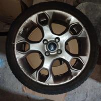 Cerchi in lega 17 originali gommati 