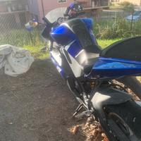 Yamaha yzf r125 per pezzi di ricambio