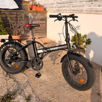 Bicicletta elettrica pieghevole