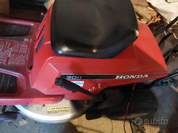 trattorino  honda perfettamente funzionante 
