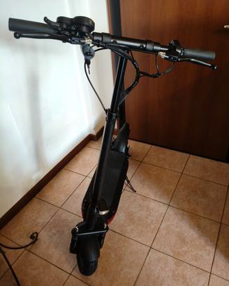 Monopattino elettrico Joyor