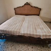 Letto Matrimoniale Antico in legno