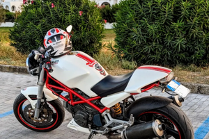 Ducati Monster - bianco perla