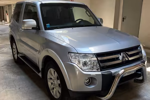 MITSUBISHI PAJERO 3.2 DI-D  200 CV INSTYLE - 2011