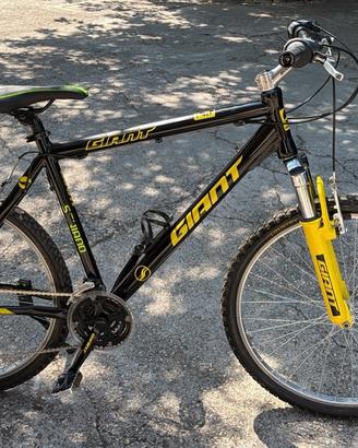 Mountain Bike 26 Giant nuova