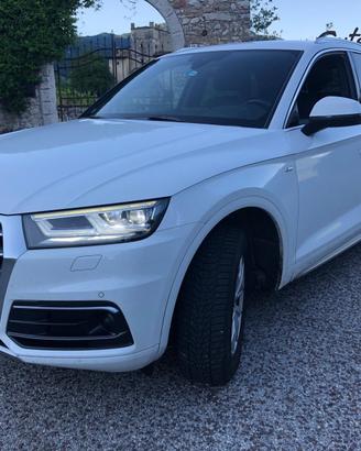 Audi Q5 40 2.0 tdi Sport quattro 190cv 4x4
