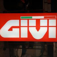 insegna luminosa Givi