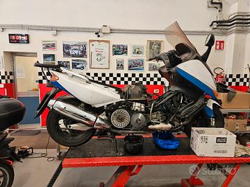 YAMAHA T-MAX anno 2001
