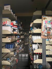 OFFICINA + MAGAZZINO RICAMBI