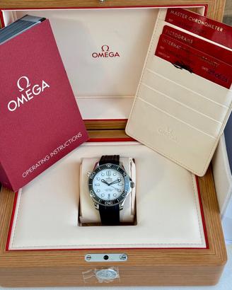 Omega Seamaster Diver 300 M White