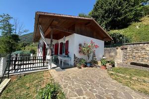 Cascina in zona panoramica e soleggiata