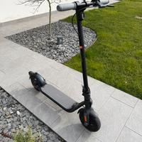 Monopattino Ninebot Segway F25E