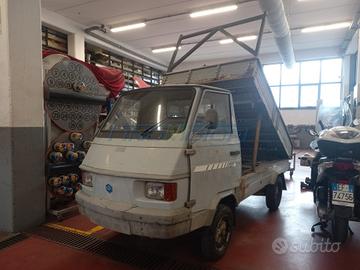 Piaggio Ape poker cassone ribaltabile da restauro