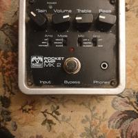 pedale effetti  per chitarra elettrica 