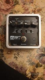 pedale effetti  per chitarra elettrica 