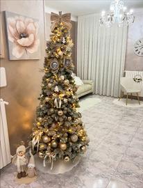 Albero di Natale slim innevato 210 cm