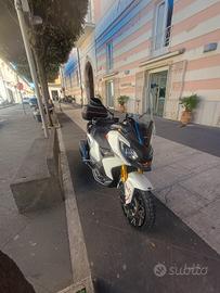 baratto scooter con moto o scooter 