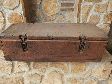 Cassa militare vintage-baule porta munizioni