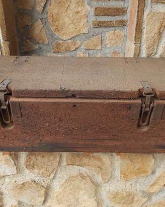 Cassa militare vintage-baule porta munizioni