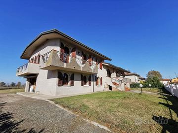 Villa singola Castelnovo Bariano [133VRG]