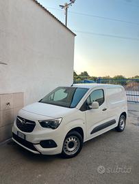 Opel combo 1.5 tdi 130 cv 6 marce
