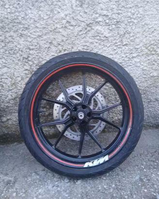 ruota anteriore ktm125 duke 2011/2016