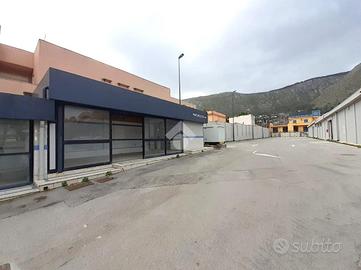 NEGOZIO A PALERMO
