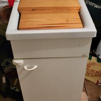 lavatoio con rubinetto 