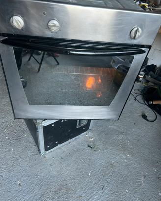 Forno elettrico ventilato ad incasso