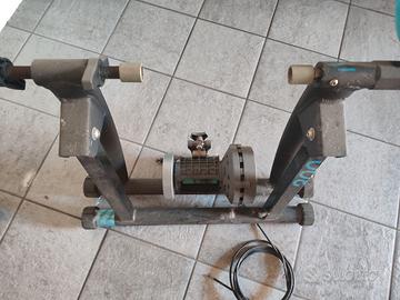 Rullo btwin 300 per allenamento indoor bici