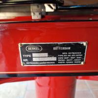 AFFETTATRICE A VOLANO BERKEL MODELLO H9