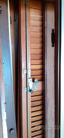 Porta finestra , telaio e persiana di legno