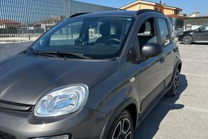 Fiat panda 1.0 firefly hybrid city life