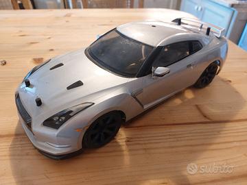 Carisma M14 Nissan GT-R 35