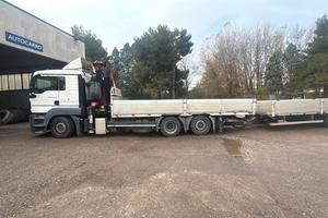 Camion con rimorchio