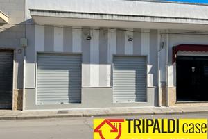 Talsano V.Eropa locale 35 mq doppia vetrina