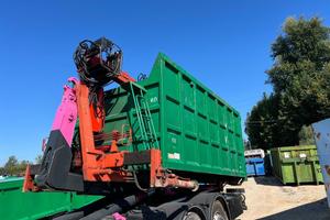 CONTAINER SCARRABILE USATO A CIELO APERTO CON G