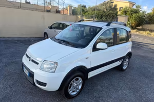 Fiat Panda 1.3 MJT 16V DPF 4x4 Climbing