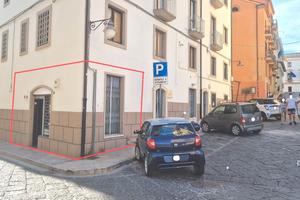 Via del Popolo commerciale mq. 30