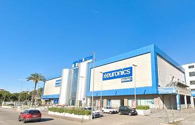 Tremestieri, locale al centro commerciale