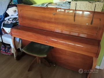 Pianoforte a muro