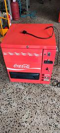 Distributore Coca Cola vintage