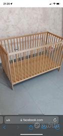 Lettino in legno