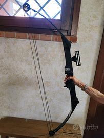 Arco  compound con carrucole