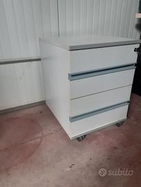 Cassettiera con ruote